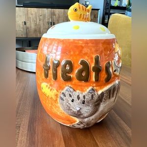 Boston Warehouse Ceramic Cat Treat Canister